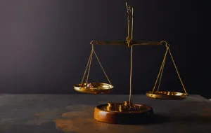 ΣΧΕΤΙΚΑ ΜΕ ΕΜΑΣ